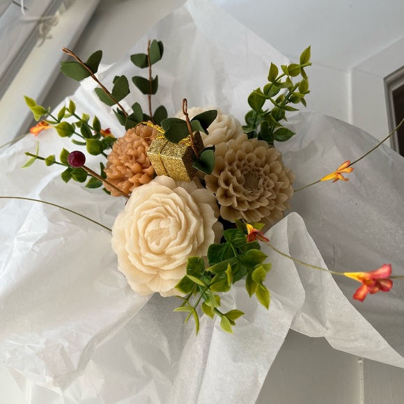 Unique Soap Flower Bouquets - Handmade with Love for Every Celebration! - Picture 6 of 11